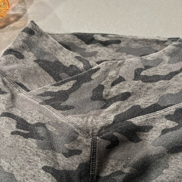 Victoria secret  Black Camouflage Pants - Picture 8 of 10